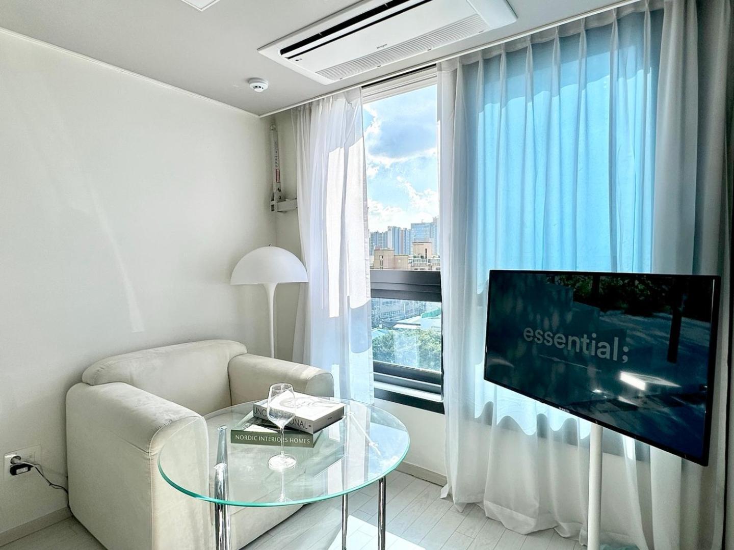 Dongseongro Meomoom Apartamento Daegu Quarto foto