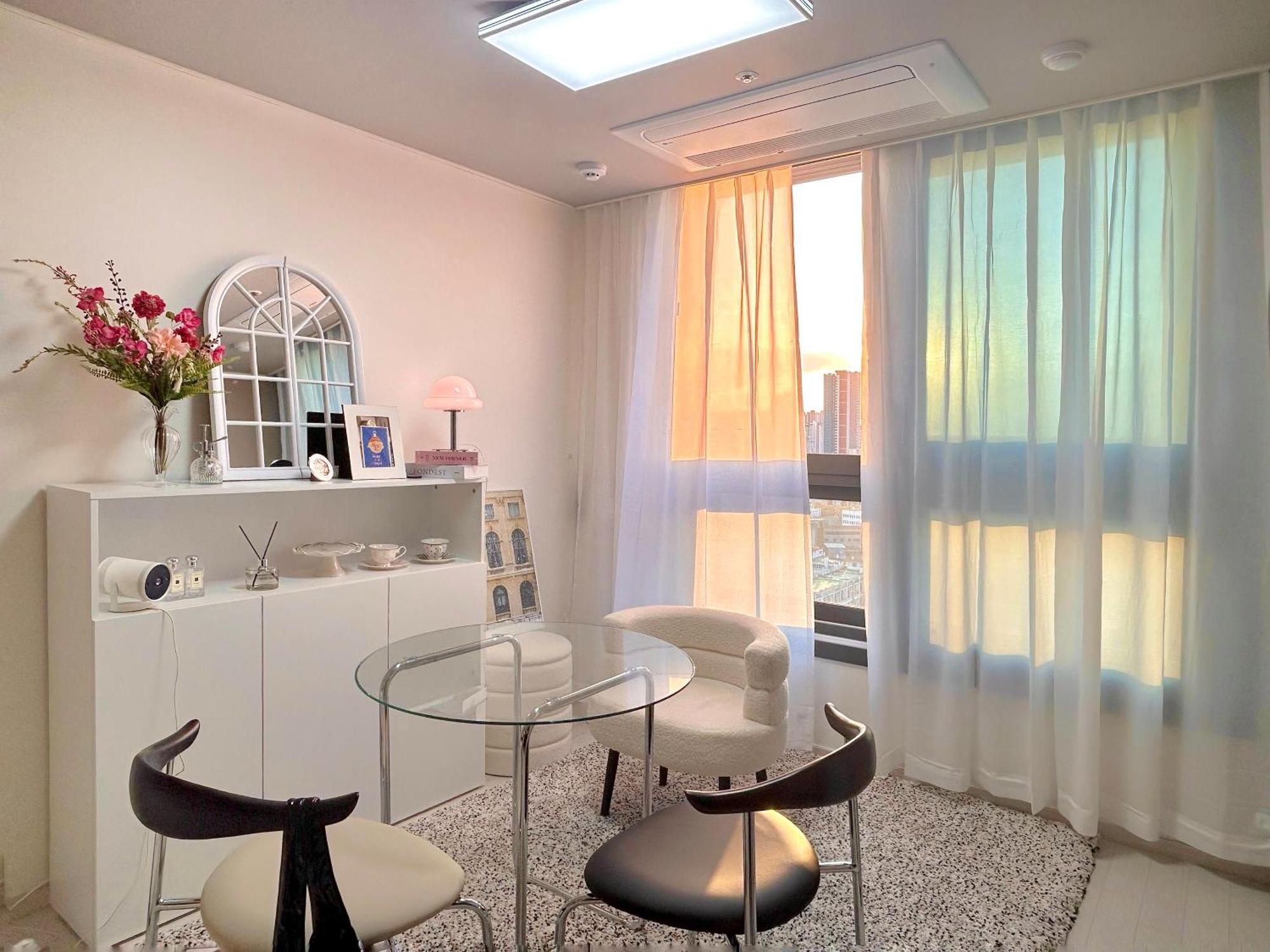 Dongseongro Meomoom Apartamento Daegu Quarto foto