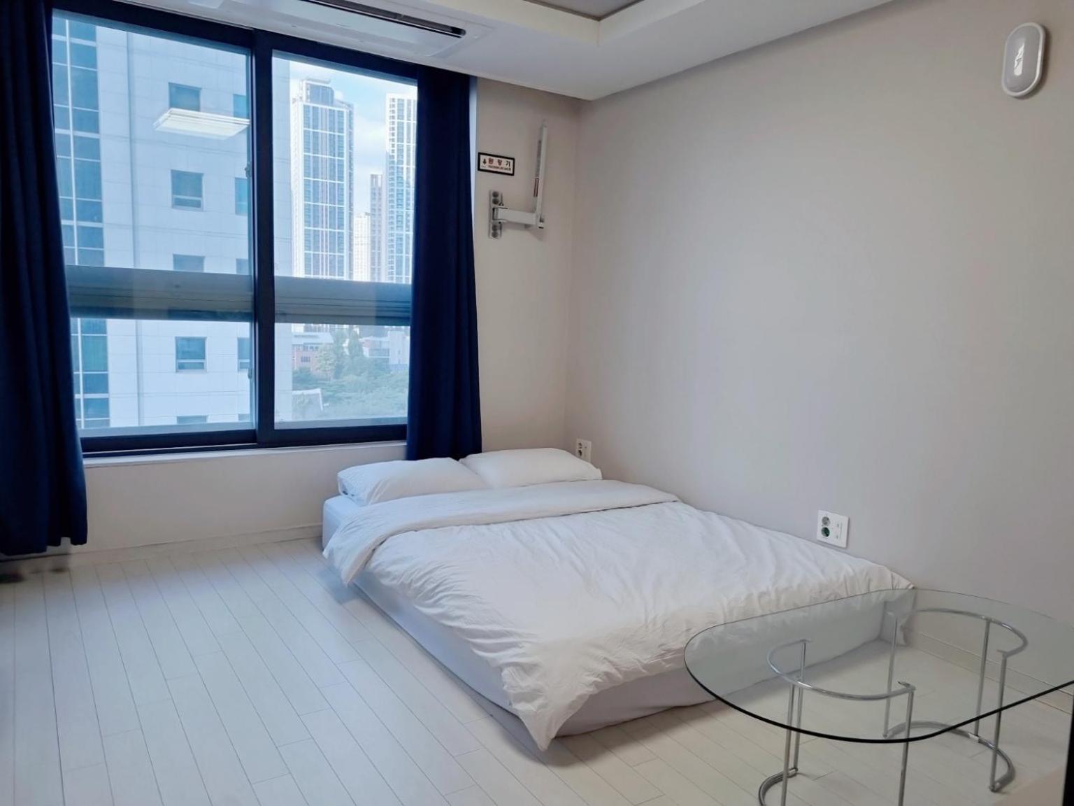 Dongseongro Meomoom Apartamento Daegu Quarto foto